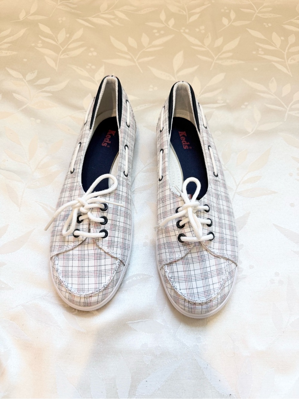 NWT Keds White Plaid Lace-Up Women's Sneakers